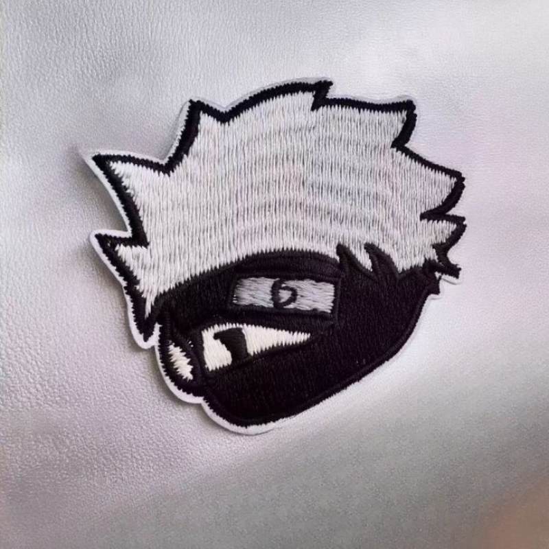 رقعة قماش مطرزة بتصميم كرتوني  - مراجعة Anime Merchandise In Japan وسعره
